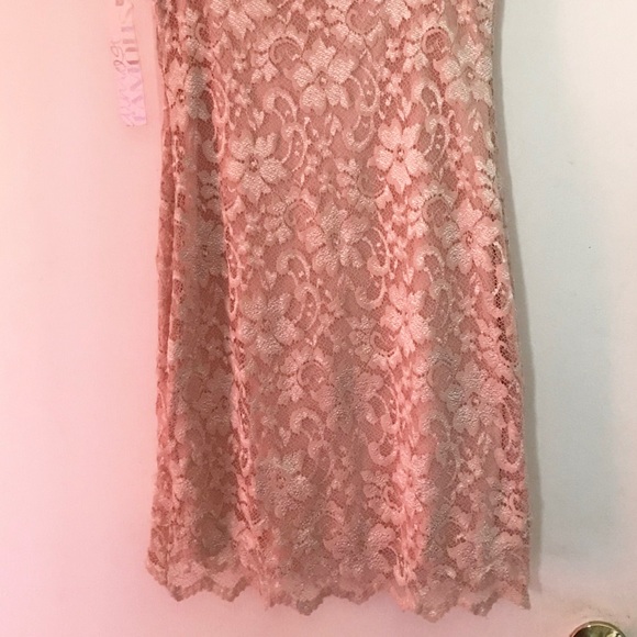 NWOT!! Almost famous juniors XL lace pink dress - Picture 4 of 5